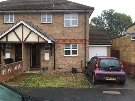 2 bedroom House to let with the garden 1 bathroom Waltham Cross, Herts Long let Private families only Reference requir. . 2 bedroom house to rent waltham cross